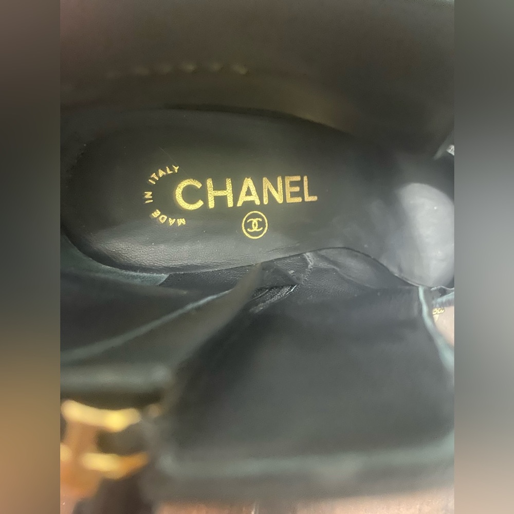 Authentic Chanel Bootie boots - Picture 2 of 7